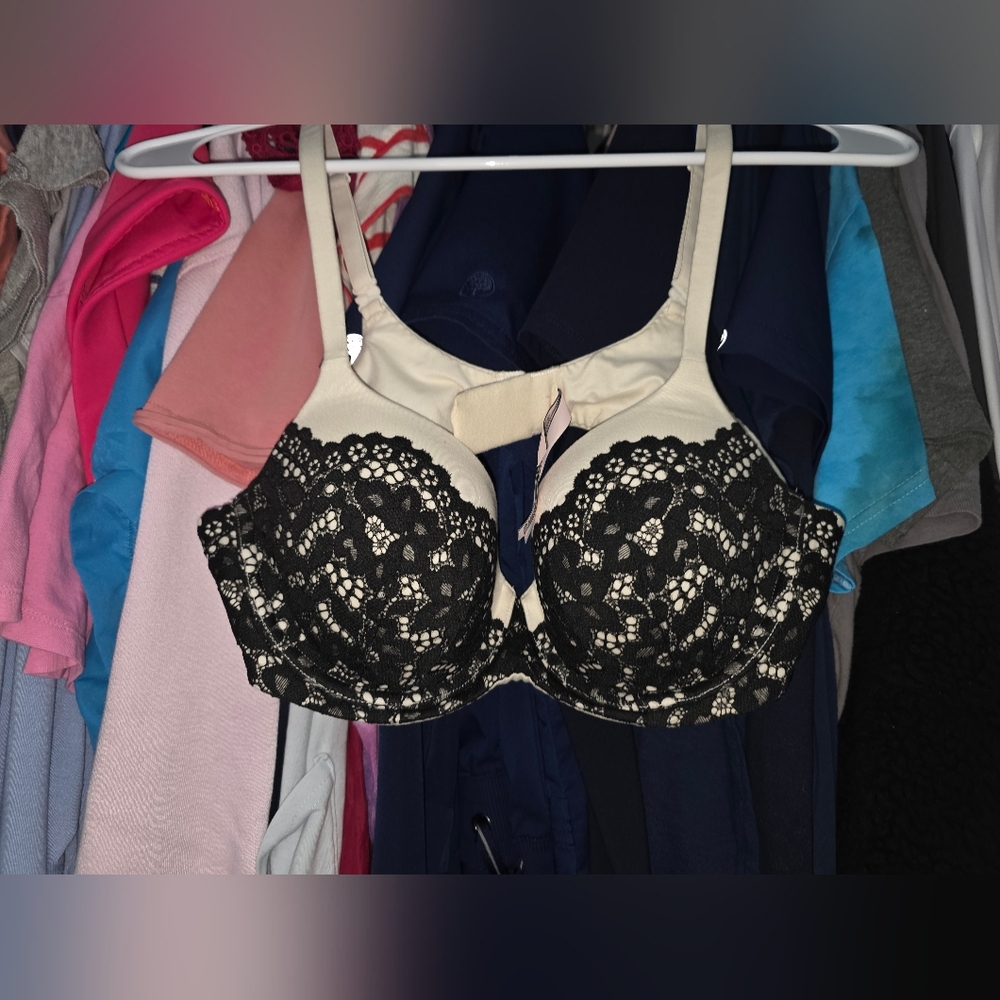 Victorias Secret Body by Victoria Lined Demi